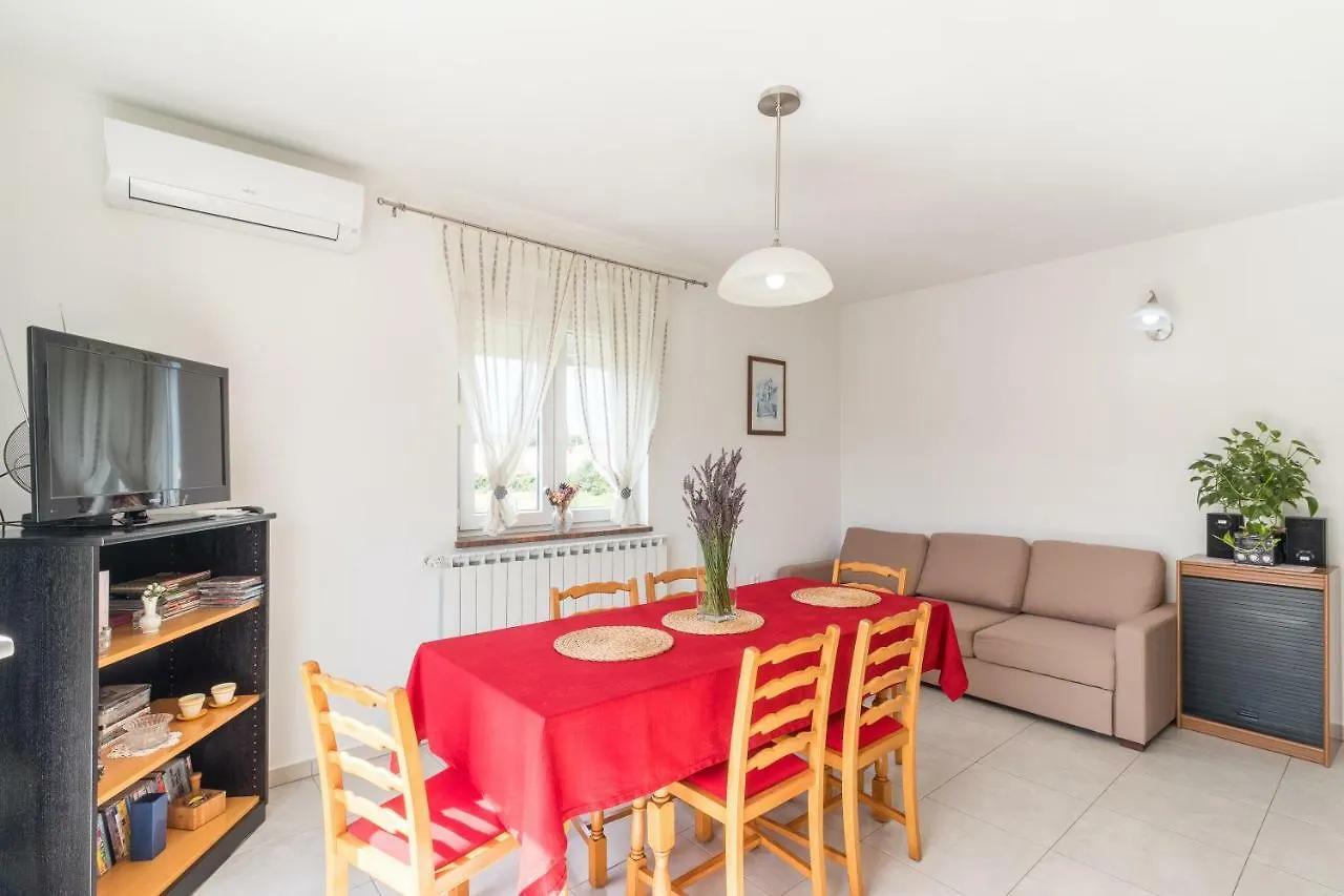 Antonija Apartment Пула